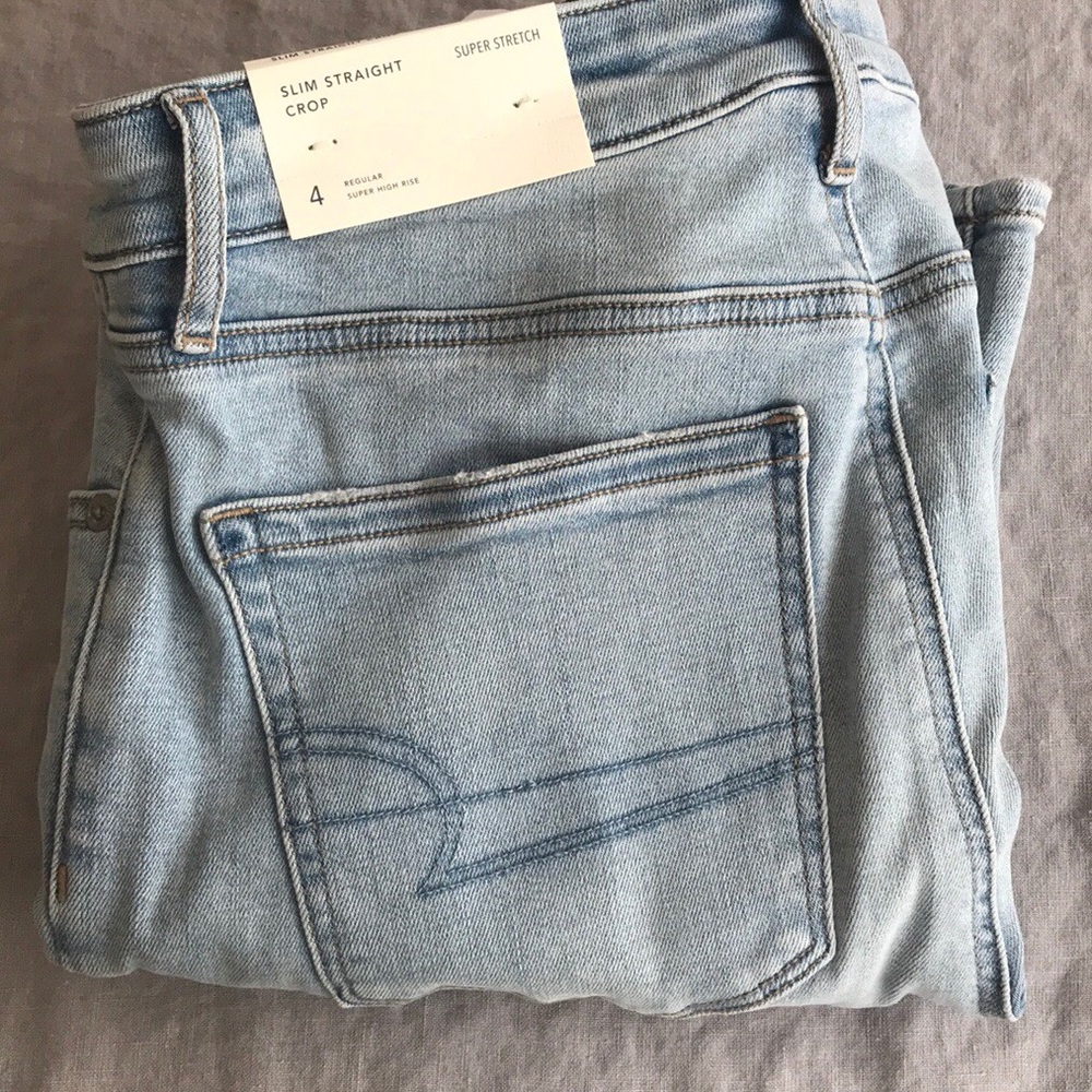 American Eagle Slim Straight Crop Jean